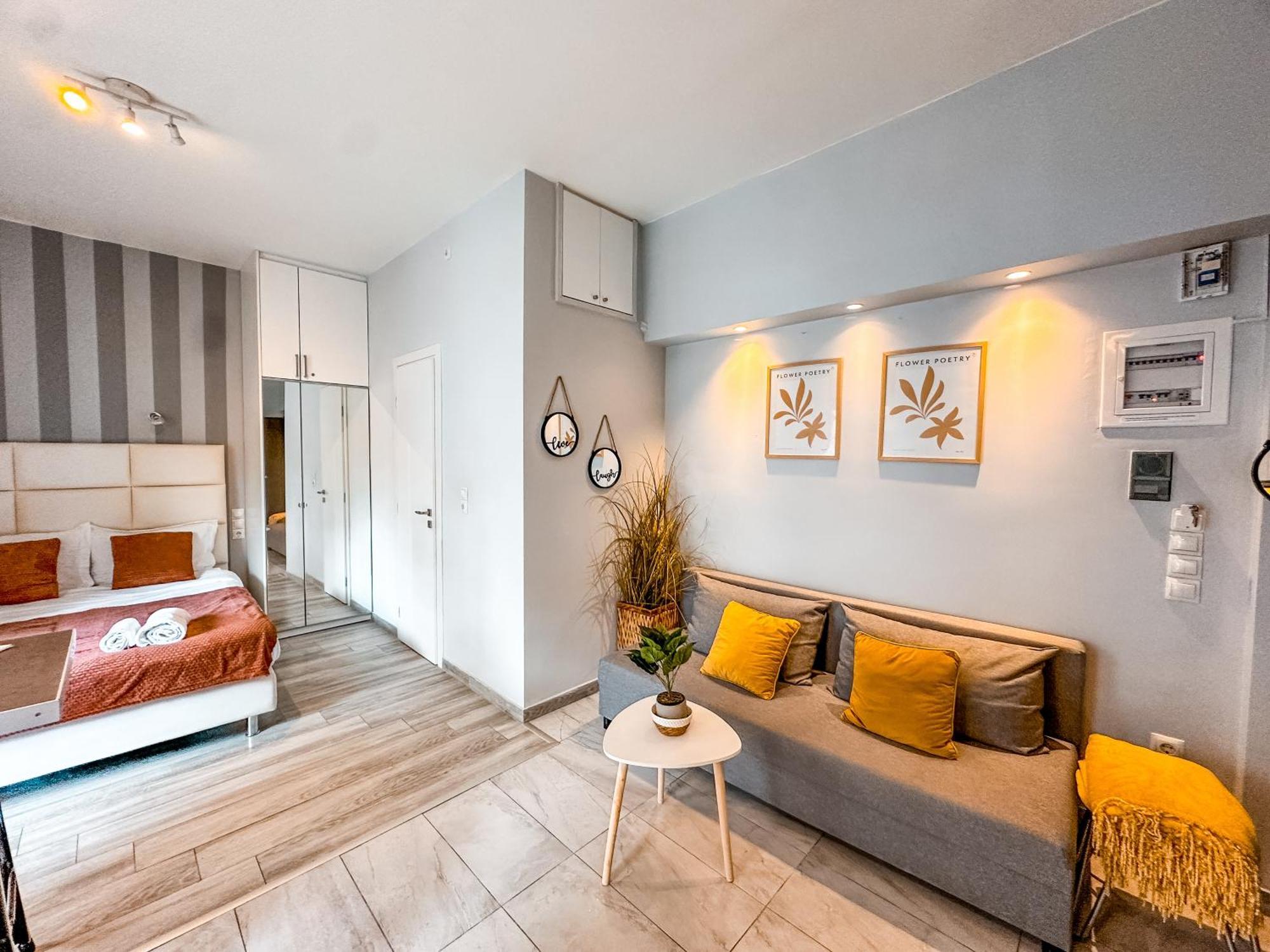 Walk To Markets From A Cozy By Cielo Homes Athens