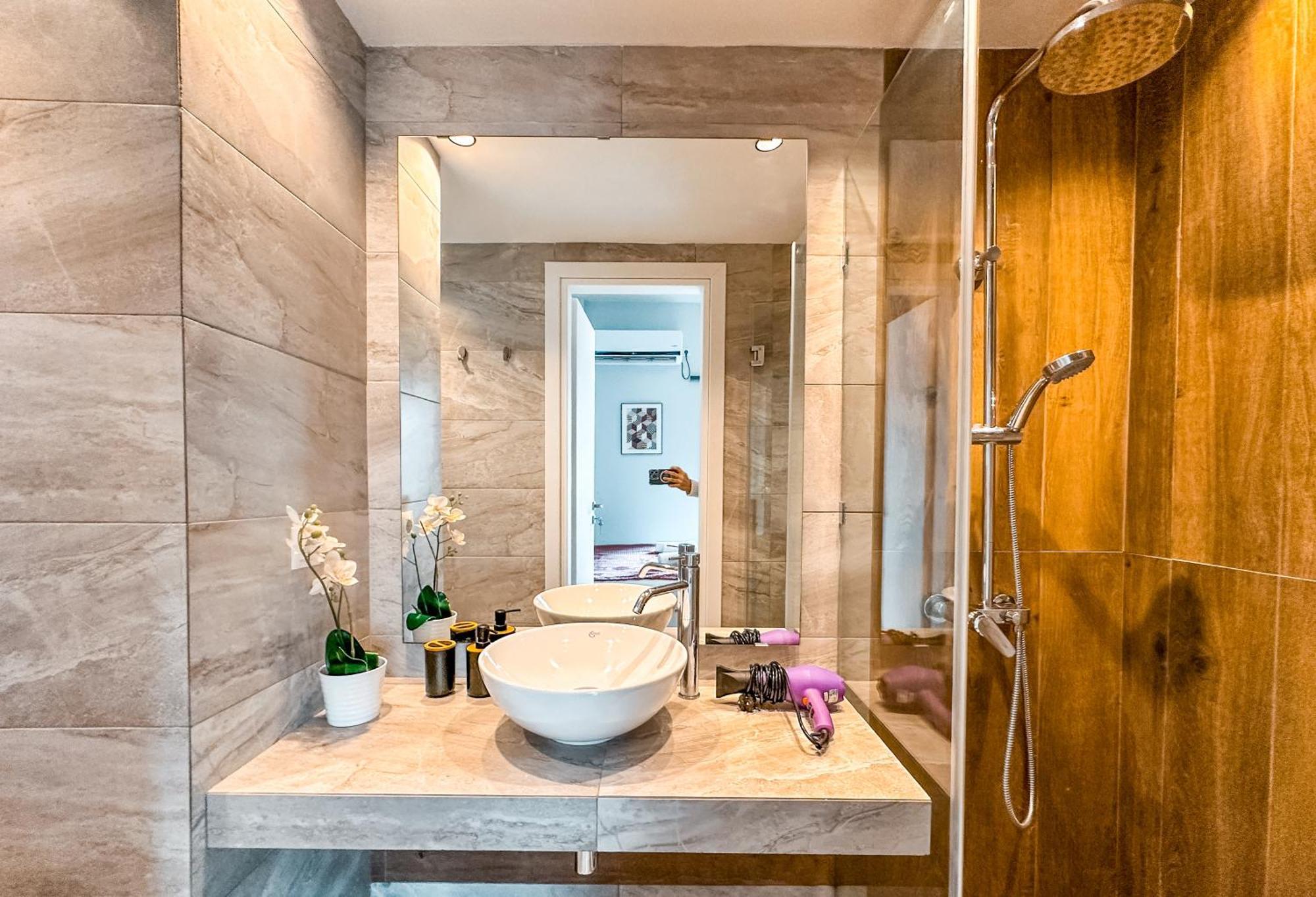 Walk To Markets From A Cozy By Cielo Homes * Athens